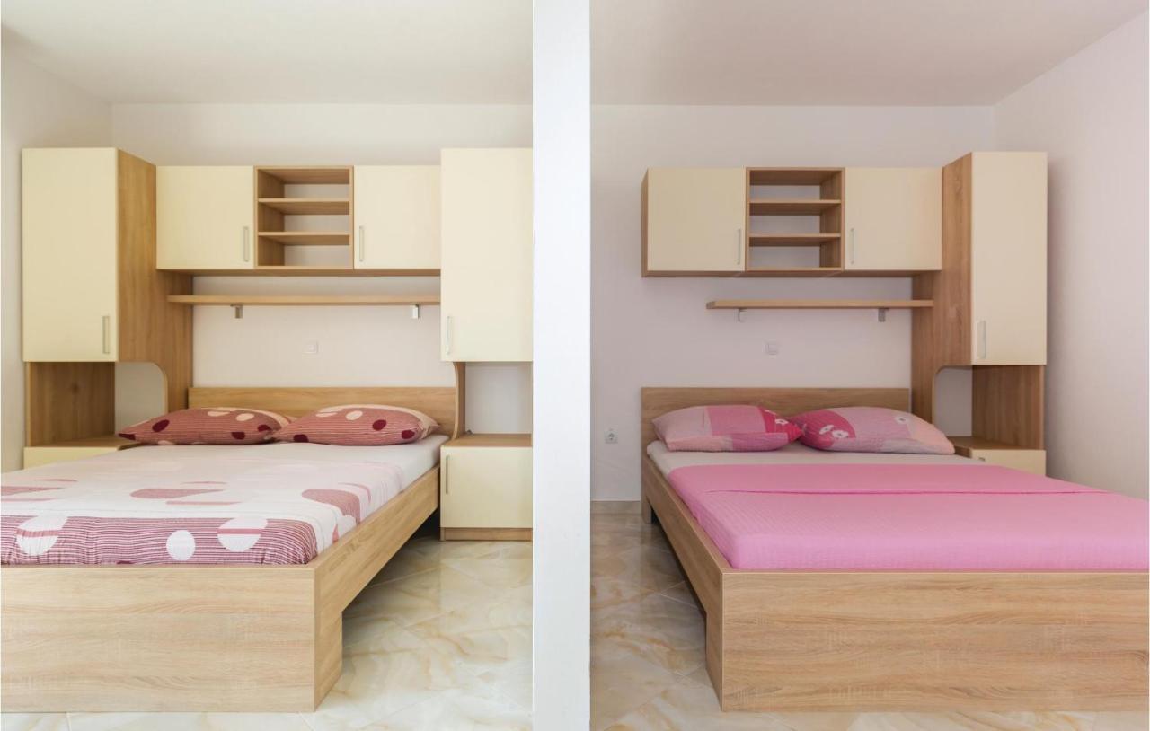 Amazing Apartment In Krvavica With Wifi ภายนอก รูปภาพ